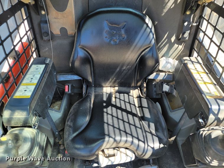 image for item HP9732 2016 Bobcat S530  skid steer loader