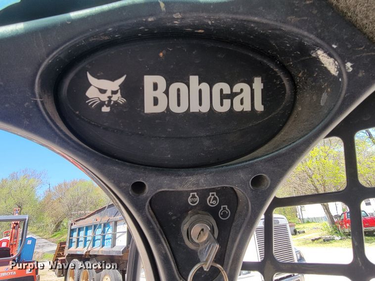 image for item HP9732 2016 Bobcat S530  skid steer loader