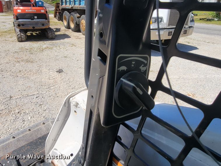 image for item HP9732 2016 Bobcat S530  skid steer loader