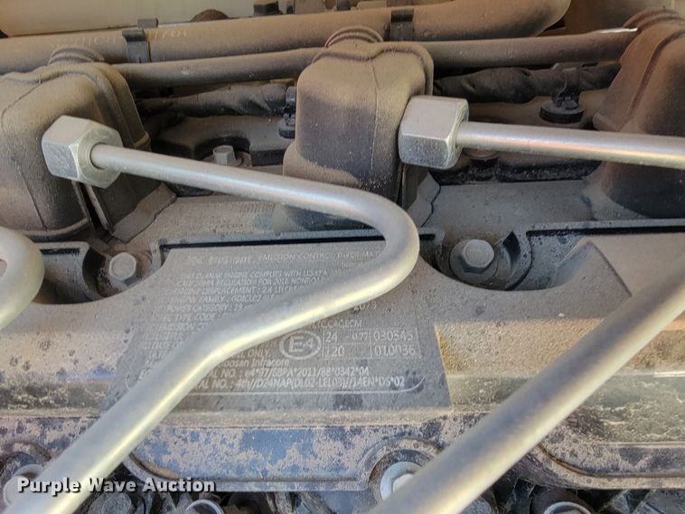 image for item HP9732 2016 Bobcat S530  skid steer loader