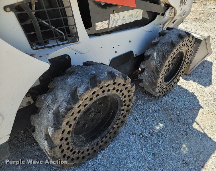 image for item HP9732 2016 Bobcat S530  skid steer loader