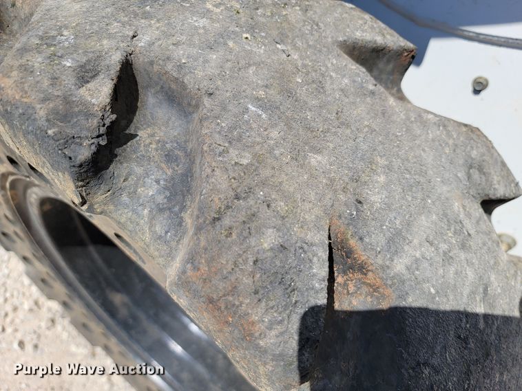 image for item HP9732 2016 Bobcat S530  skid steer loader