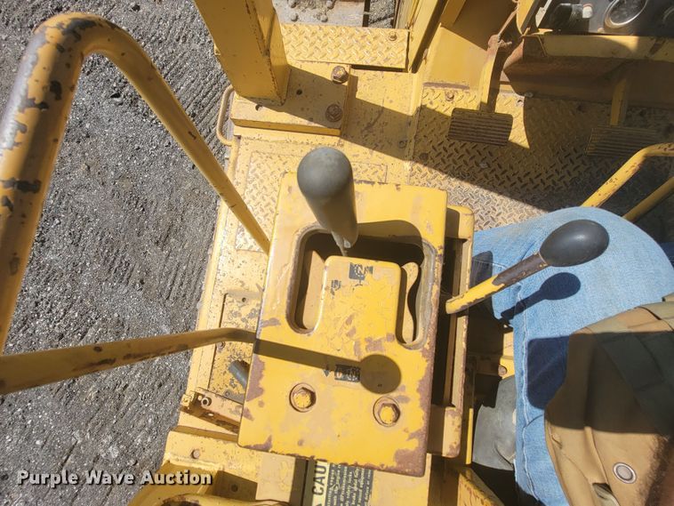 image for item HP9747 Dresser TD25G  dozer