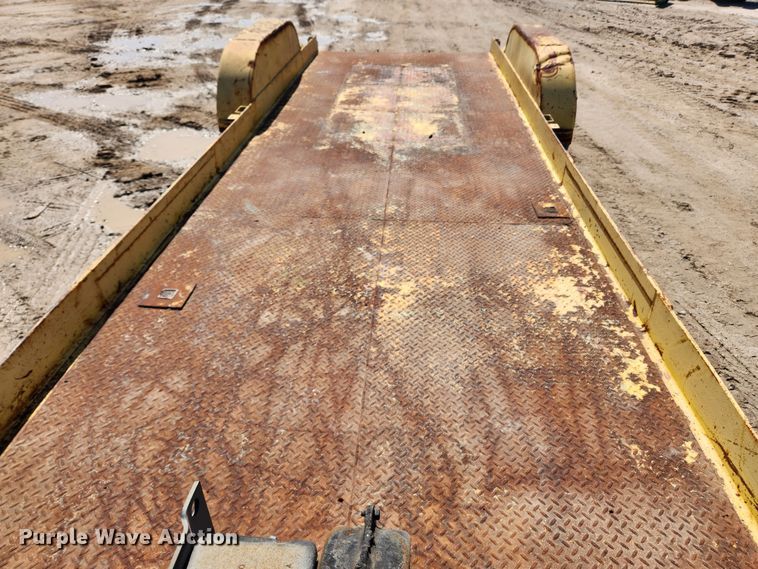 image for item JB9456 Equipment trailer