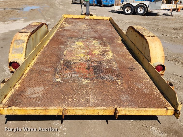 image for item JB9456 Equipment trailer