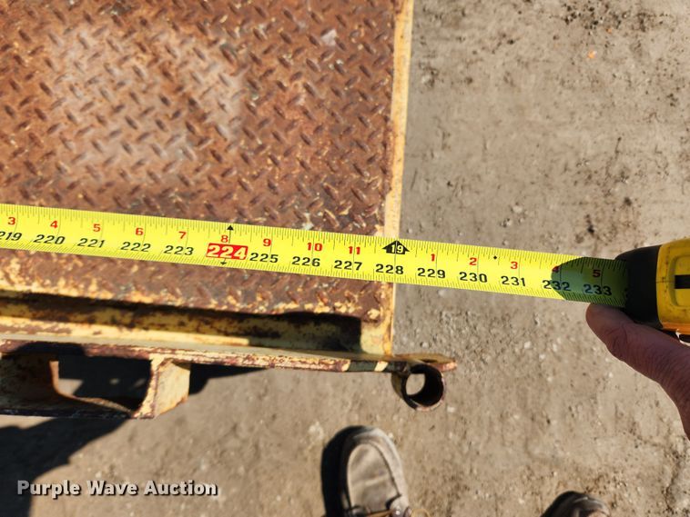 image for item JB9456 Equipment trailer