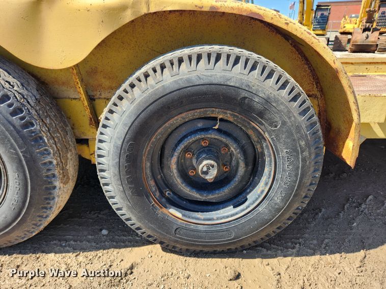 image for item JB9456 Equipment trailer