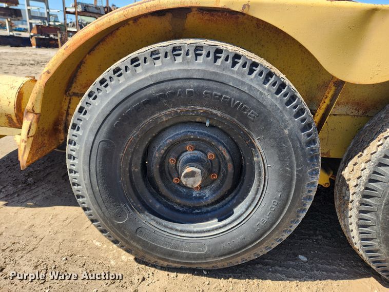 image for item JB9456 Equipment trailer