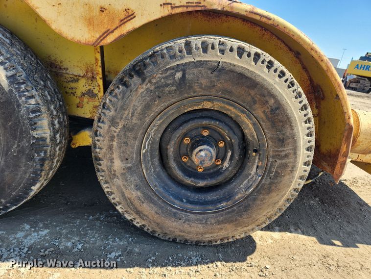 image for item JB9456 Equipment trailer