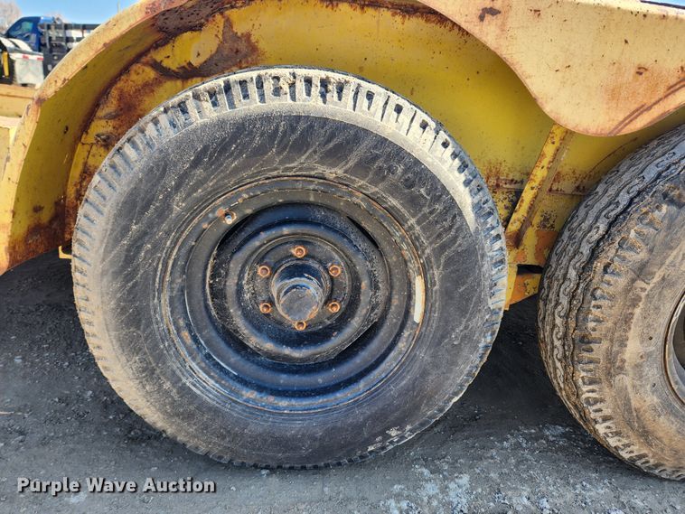 image for item JB9456 Equipment trailer