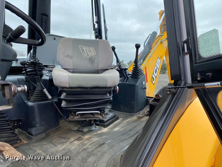 image for item JW9160 2011 JCB 2CX-12-4WS  backhoe