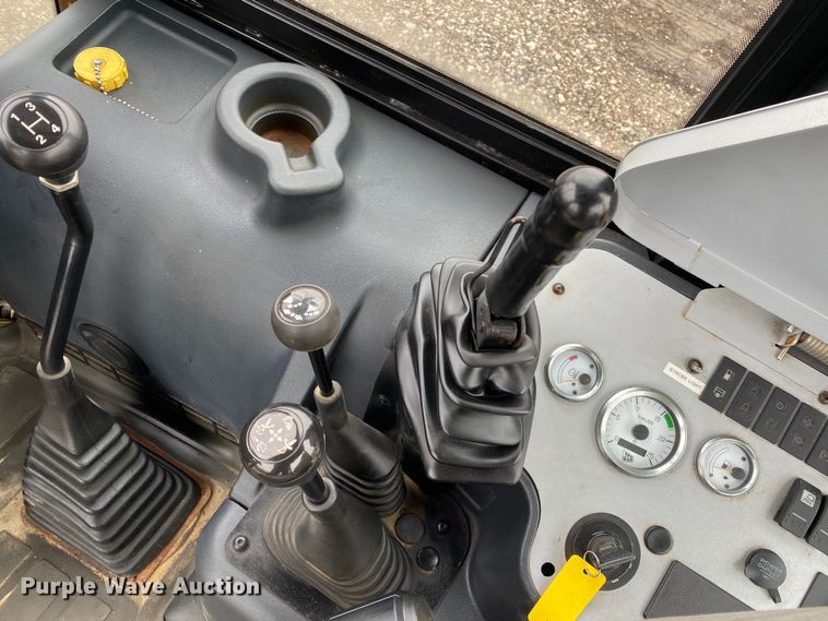 image for item JW9160 2011 JCB 2CX-12-4WS  backhoe