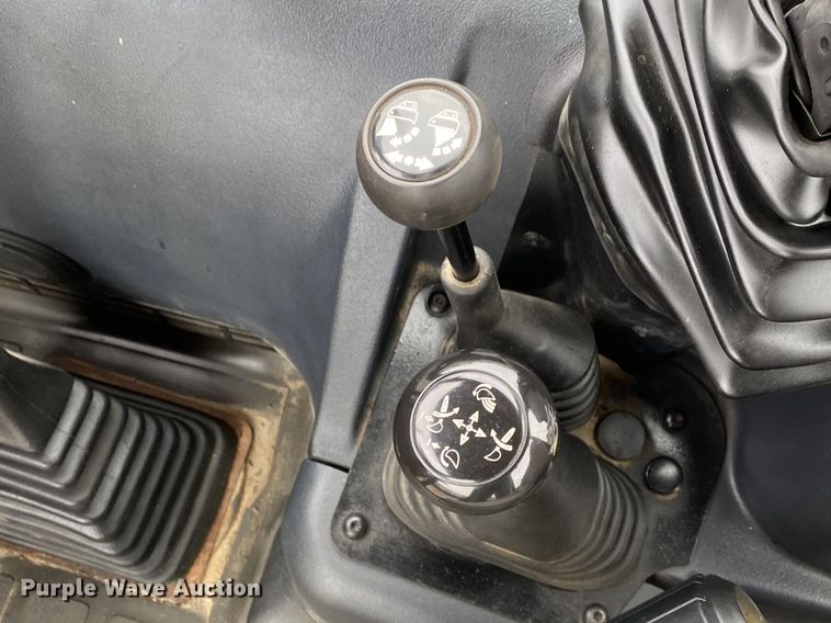 image for item JW9160 2011 JCB 2CX-12-4WS  backhoe