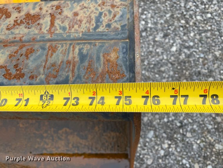 image for item JW9160 2011 JCB 2CX-12-4WS  backhoe