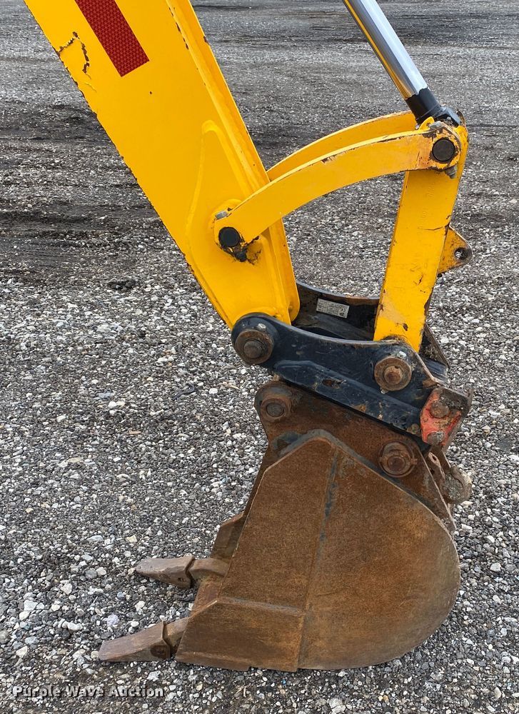 image for item JW9160 2011 JCB 2CX-12-4WS  backhoe