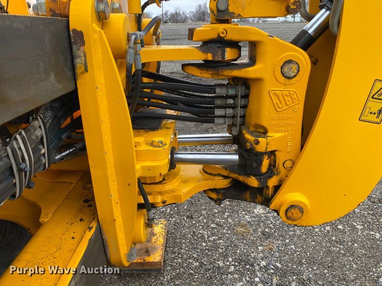 image for item JW9160 2011 JCB 2CX-12-4WS  backhoe