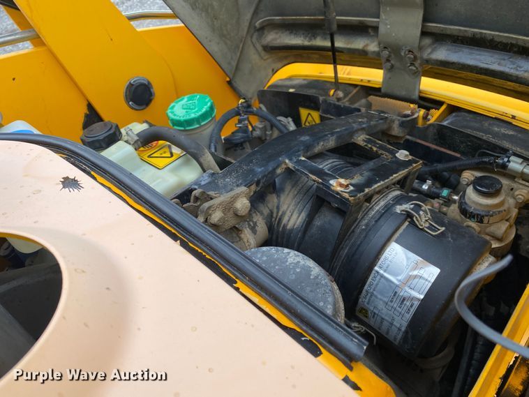 image for item JW9160 2011 JCB 2CX-12-4WS  backhoe