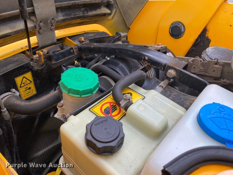 image for item JW9160 2011 JCB 2CX-12-4WS  backhoe