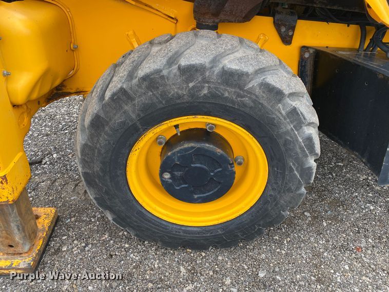 image for item JW9160 2011 JCB 2CX-12-4WS  backhoe