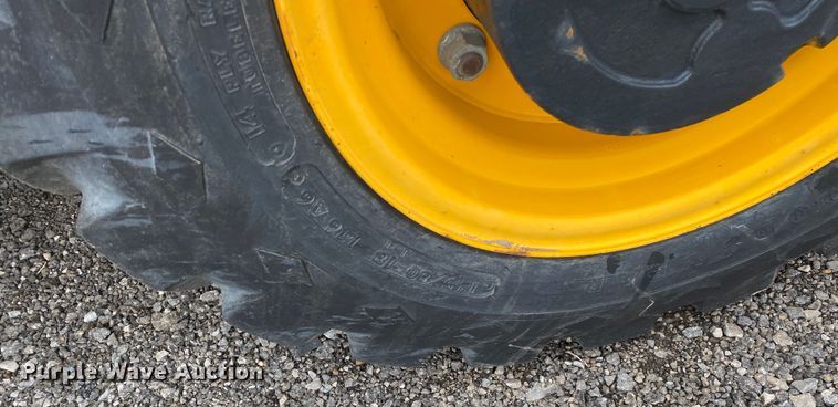 image for item JW9160 2011 JCB 2CX-12-4WS  backhoe