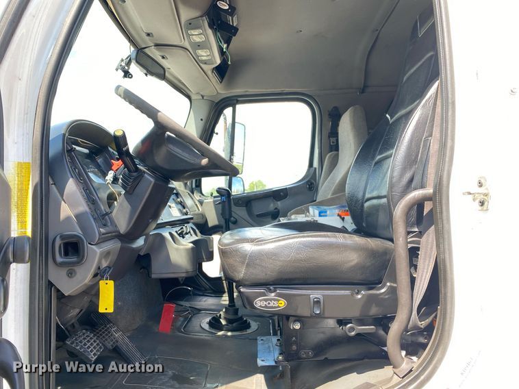 image for item KB9463 2007 Freightliner Business Class M2  Crew Cab crane truck