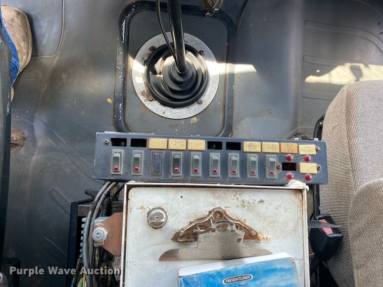 image for item KB9463 2007 Freightliner Business Class M2  Crew Cab crane truck