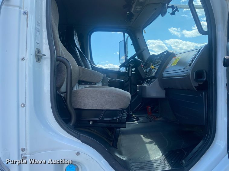 image for item KB9463 2007 Freightliner Business Class M2  Crew Cab crane truck