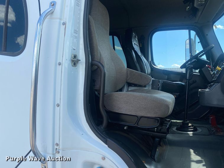 image for item KB9463 2007 Freightliner Business Class M2  Crew Cab crane truck