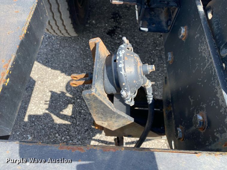 image for item KB9463 2007 Freightliner Business Class M2  Crew Cab crane truck