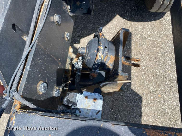 image for item KB9463 2007 Freightliner Business Class M2  Crew Cab crane truck