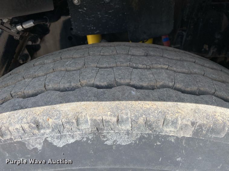 image for item KB9463 2007 Freightliner Business Class M2  Crew Cab crane truck