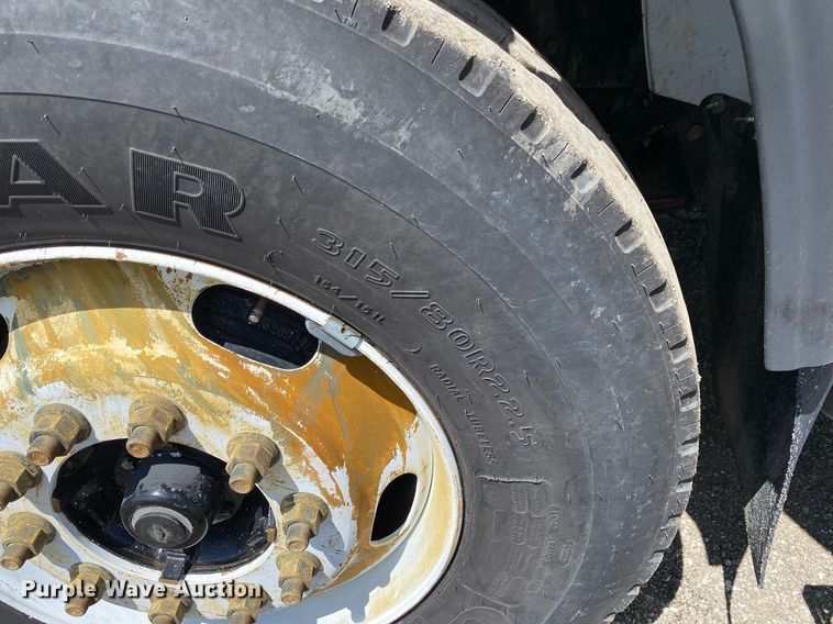 image for item KB9463 2007 Freightliner Business Class M2  Crew Cab crane truck