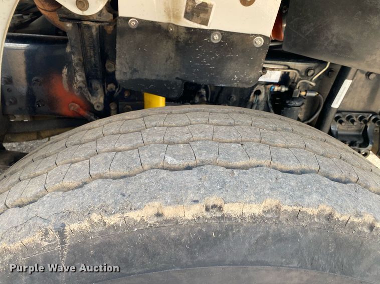 image for item KB9463 2007 Freightliner Business Class M2  Crew Cab crane truck