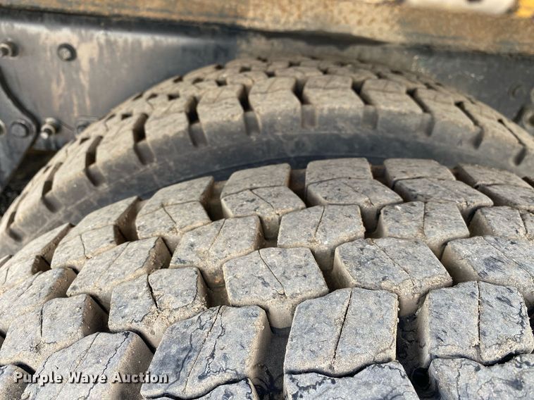 image for item KB9463 2007 Freightliner Business Class M2  Crew Cab crane truck