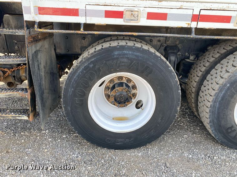 image for item KB9463 2007 Freightliner Business Class M2  Crew Cab crane truck