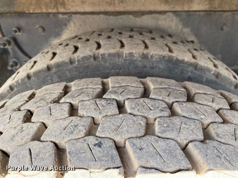 image for item KB9463 2007 Freightliner Business Class M2  Crew Cab crane truck