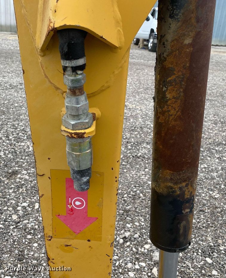 image for item KB9469 Caterpillar BH30  skid steer backhoe