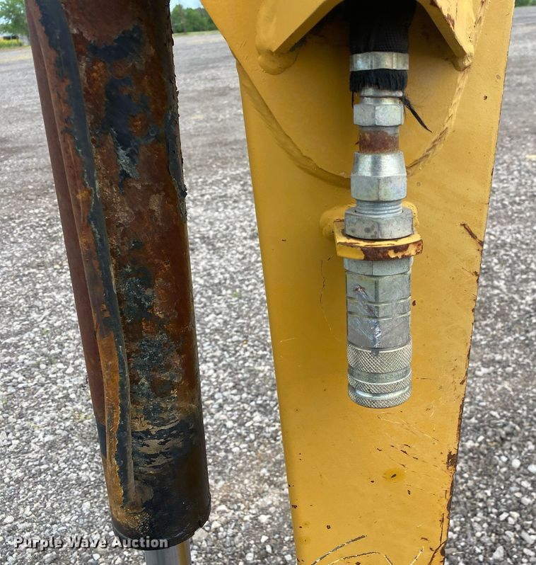 image for item KB9469 Caterpillar BH30  skid steer backhoe