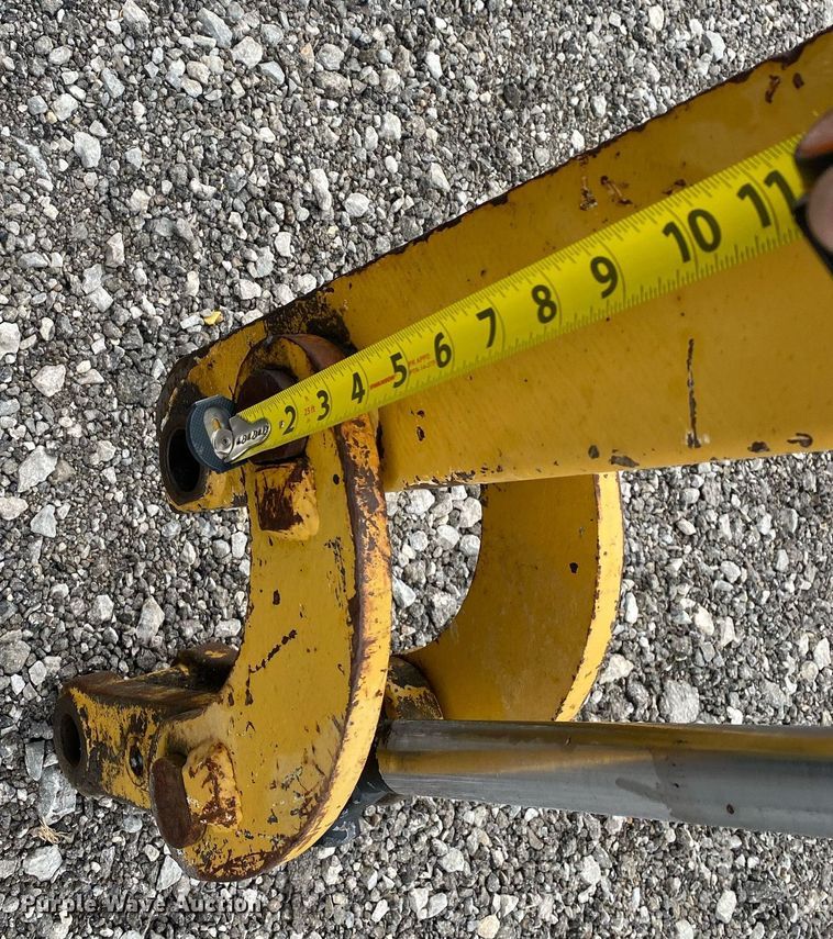 image for item KB9469 Caterpillar BH30  skid steer backhoe