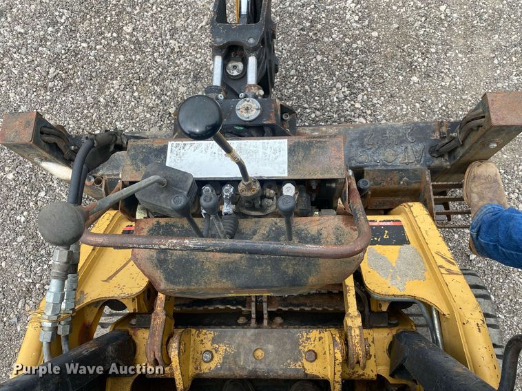 image for item KB9469 Caterpillar BH30  skid steer backhoe
