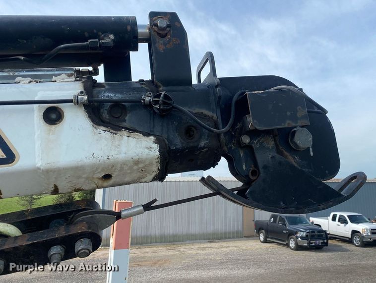 image for item KB9472 2009 International 7500  utility / service truck