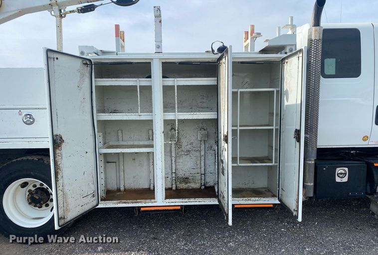 image for item KB9472 2009 International 7500  utility / service truck