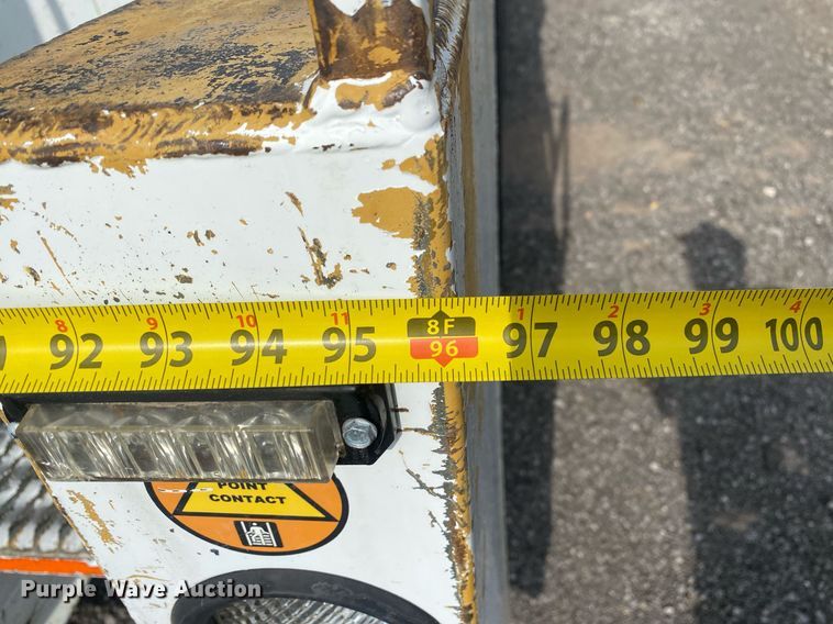 image for item KB9472 2009 International 7500  utility / service truck