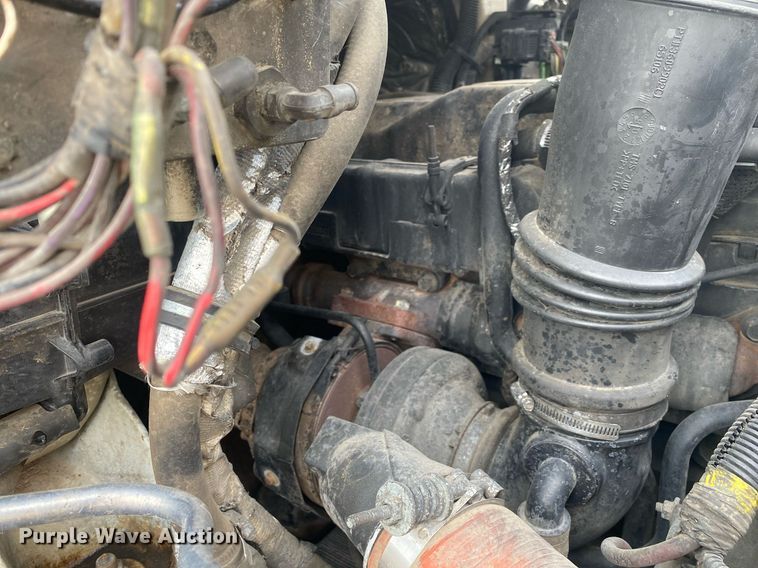 image for item KB9472 2009 International 7500  utility / service truck