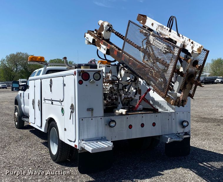 image for item KB9474 2009 Ford F550 Super Duty  SuperCab drilling rig truck