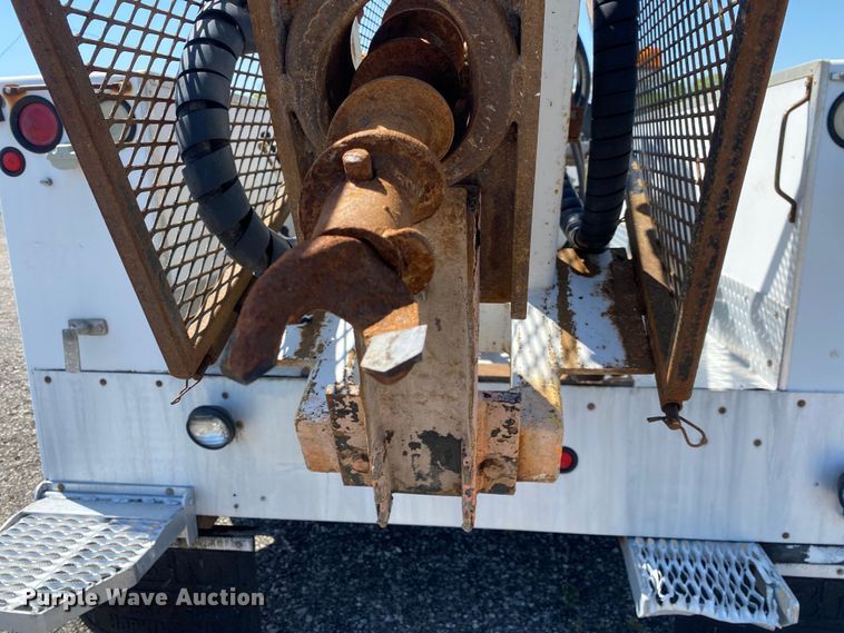 image for item KB9474 2009 Ford F550 Super Duty  SuperCab drilling rig truck