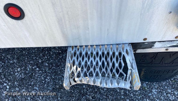 image for item KB9474 2009 Ford F550 Super Duty  SuperCab drilling rig truck