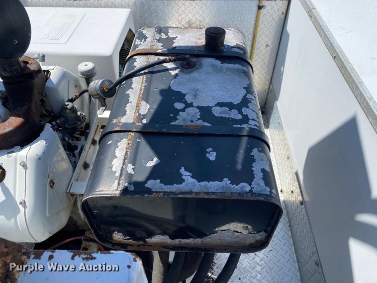 image for item KB9474 2009 Ford F550 Super Duty  SuperCab drilling rig truck