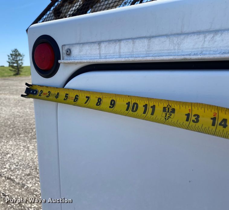 image for item KB9474 2009 Ford F550 Super Duty  SuperCab drilling rig truck