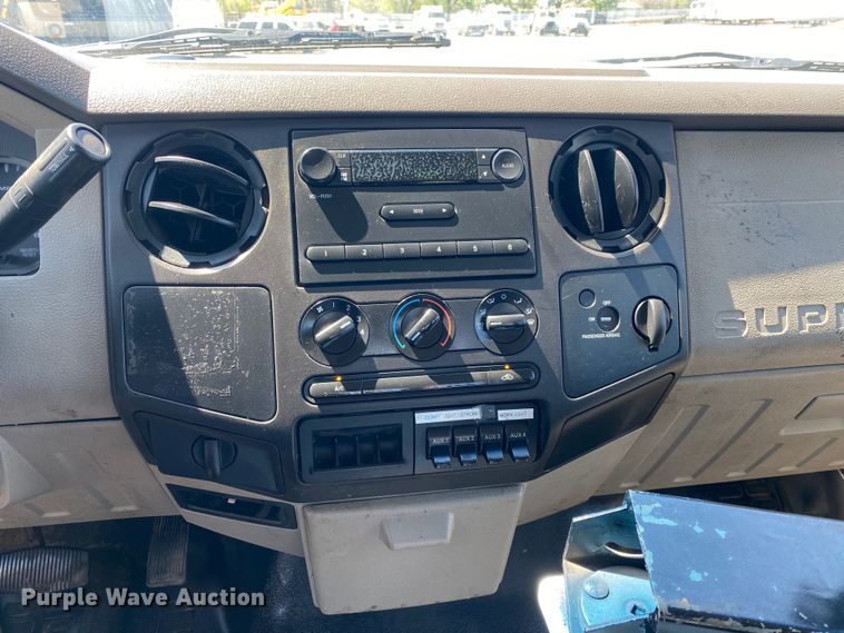 image for item KB9474 2009 Ford F550 Super Duty  SuperCab drilling rig truck